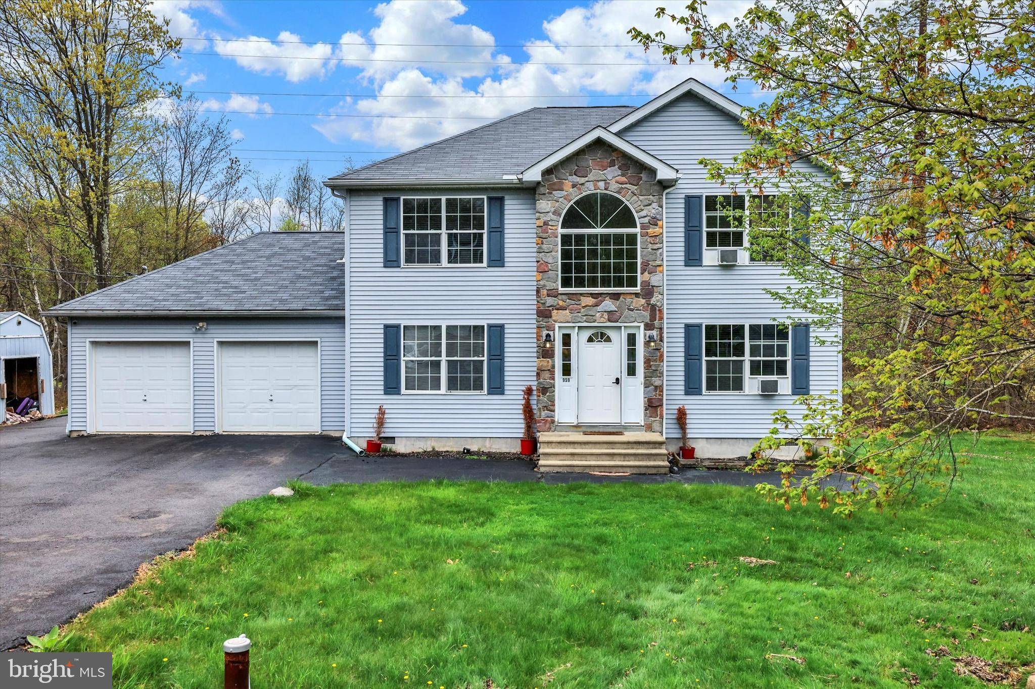 Long Pond, PA 18334,959 CRICKET LN