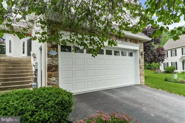 1406 WHISPERING BROOKE DR, Newtown Square, PA 19073
