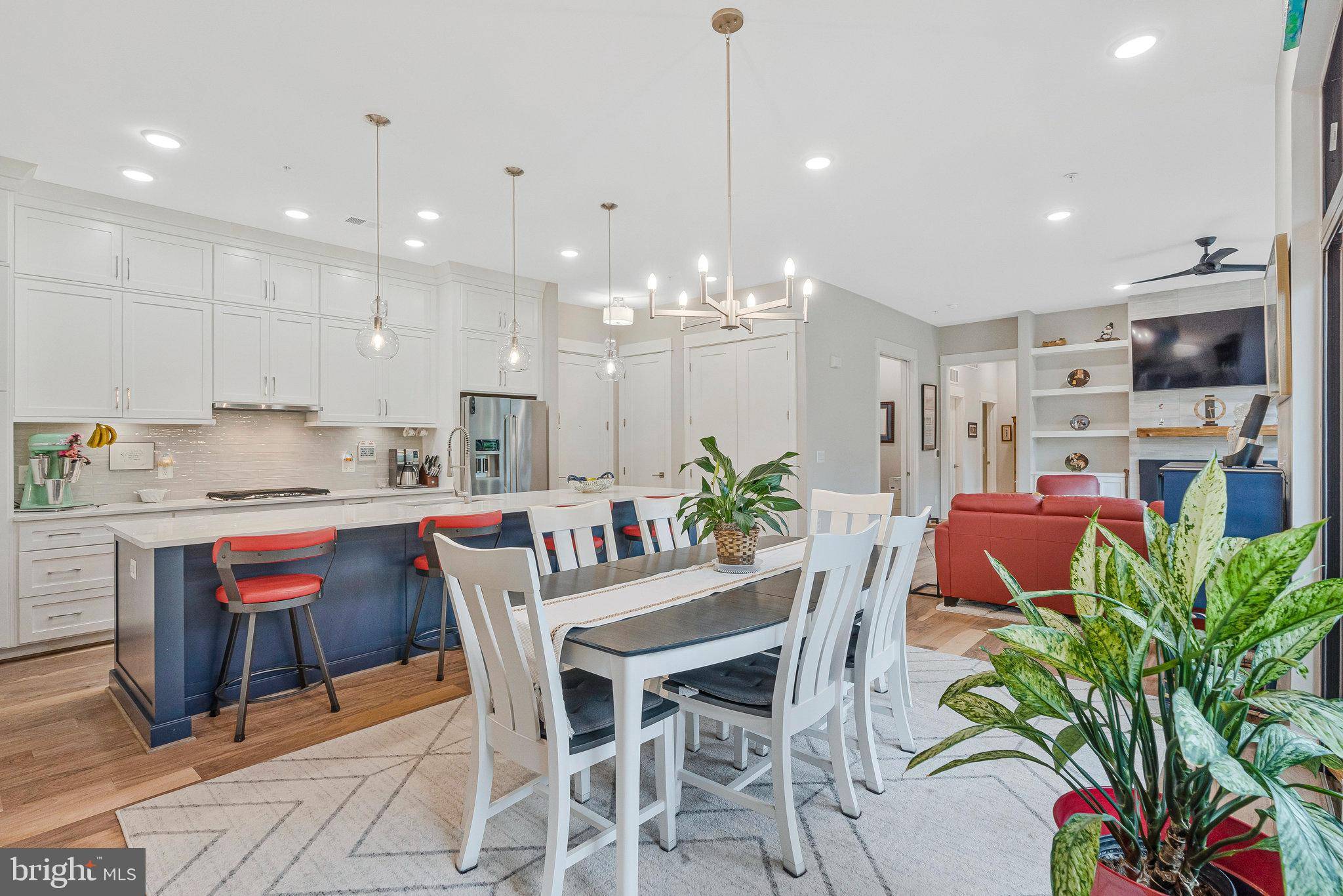 Leesburg, VA 20175,3 STATIONMASTER ST SE #201