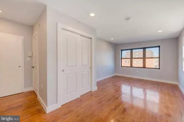 Philadelphia, PA 19139,4508 WALNUT ST #402