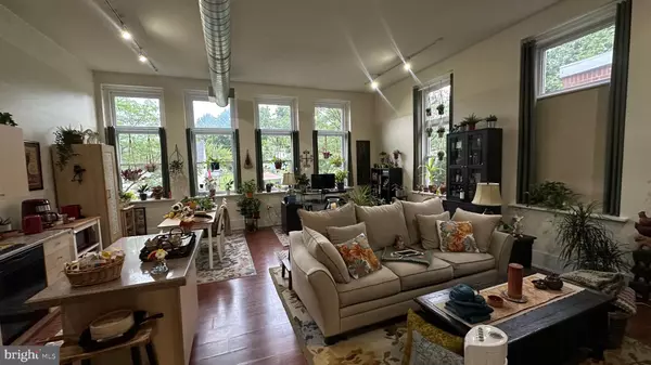 Pennsauken, NJ 08109,6136 MAGNOLIA AVE