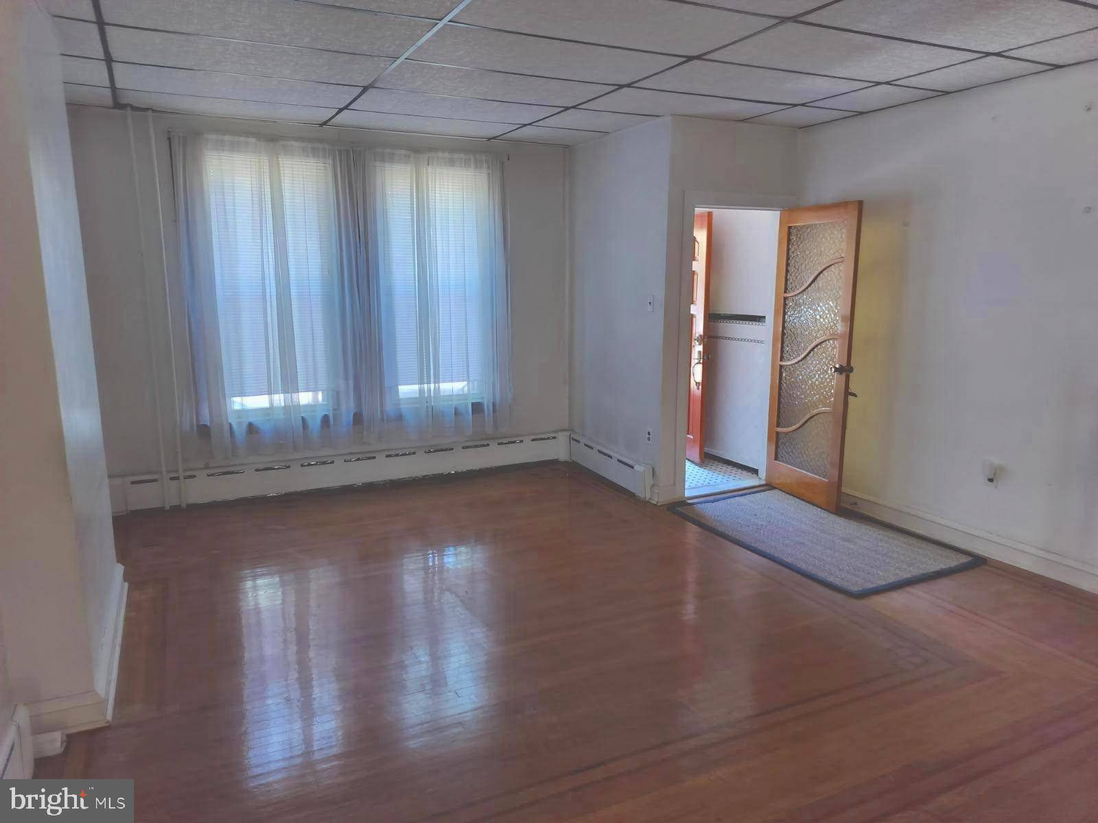 Philadelphia, PA 19148,830 MORRIS ST
