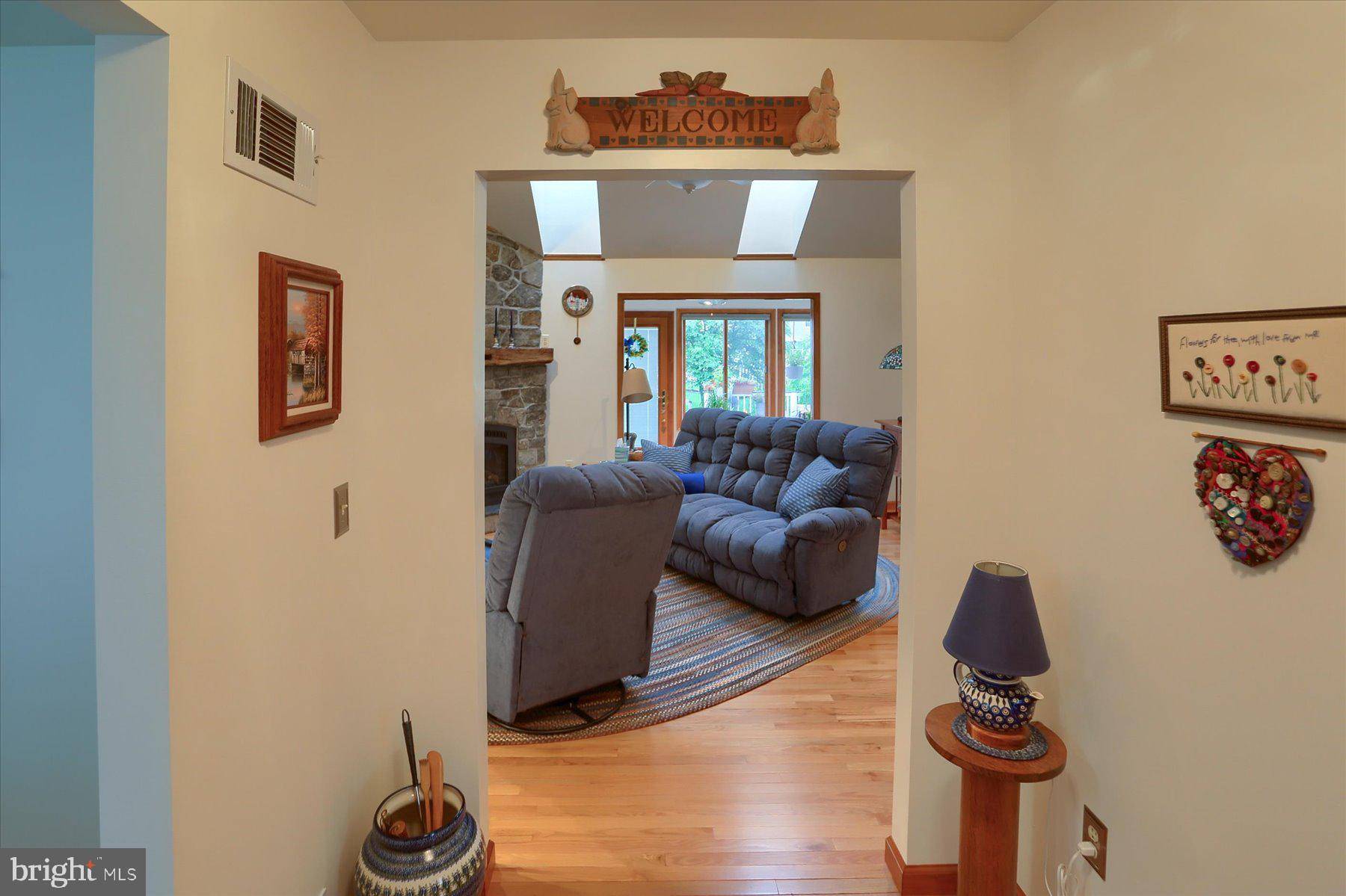 Harrisburg, PA 17111,5823 BARNSLEY DR