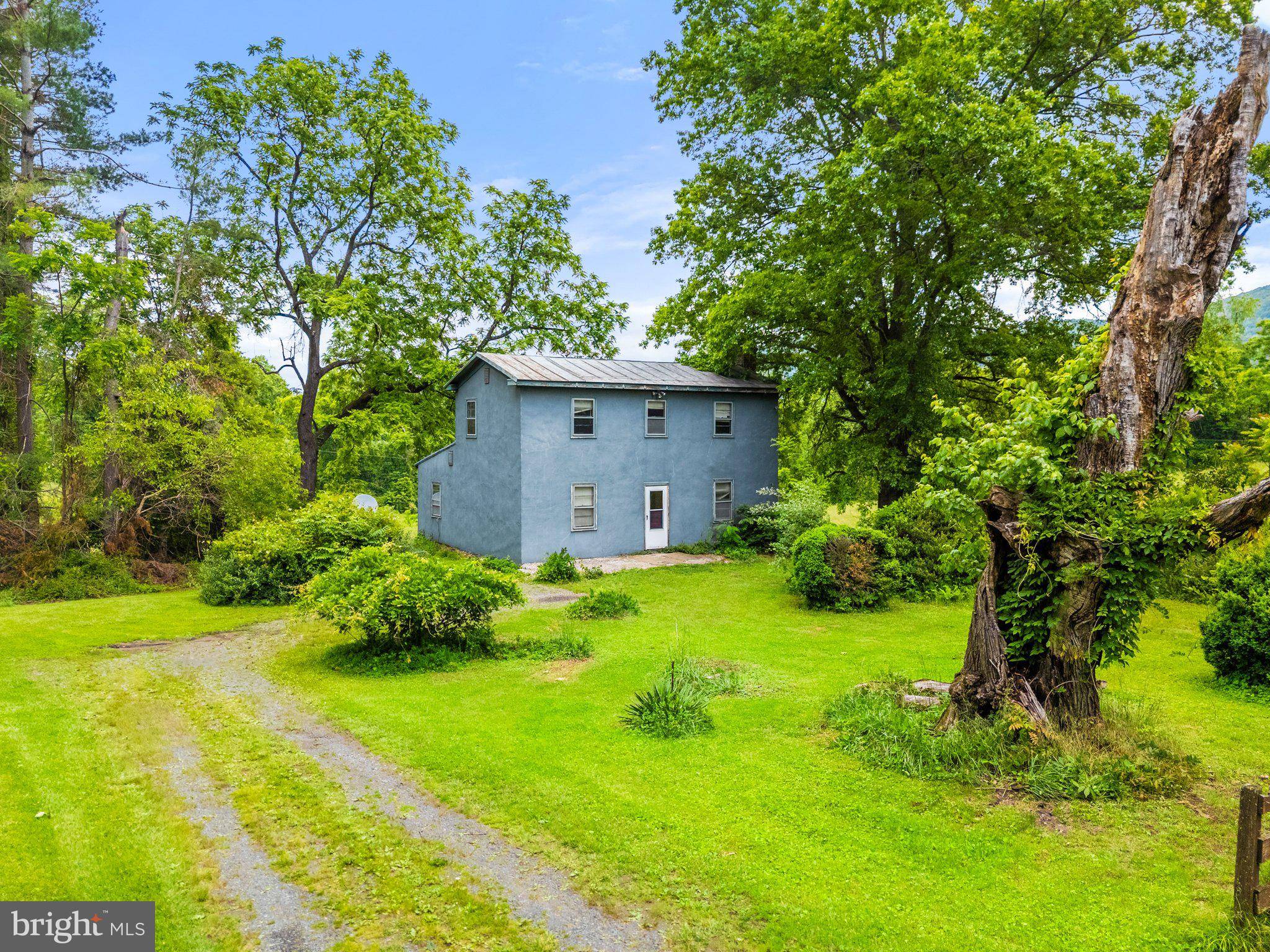 Delaplane, VA 20144,11066 MORELAND RD