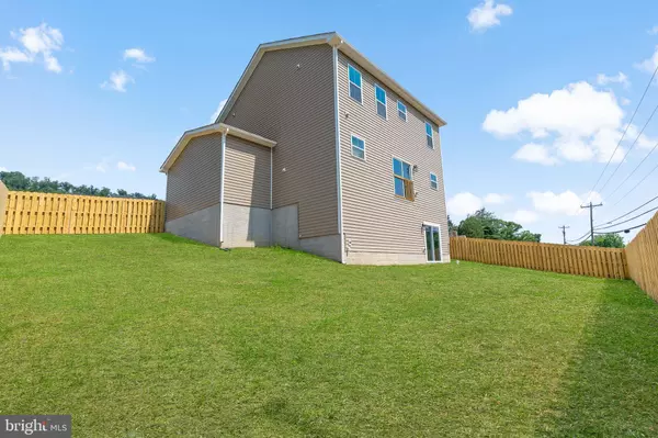 Berkeley Springs, WV 25411,142 GREG DR