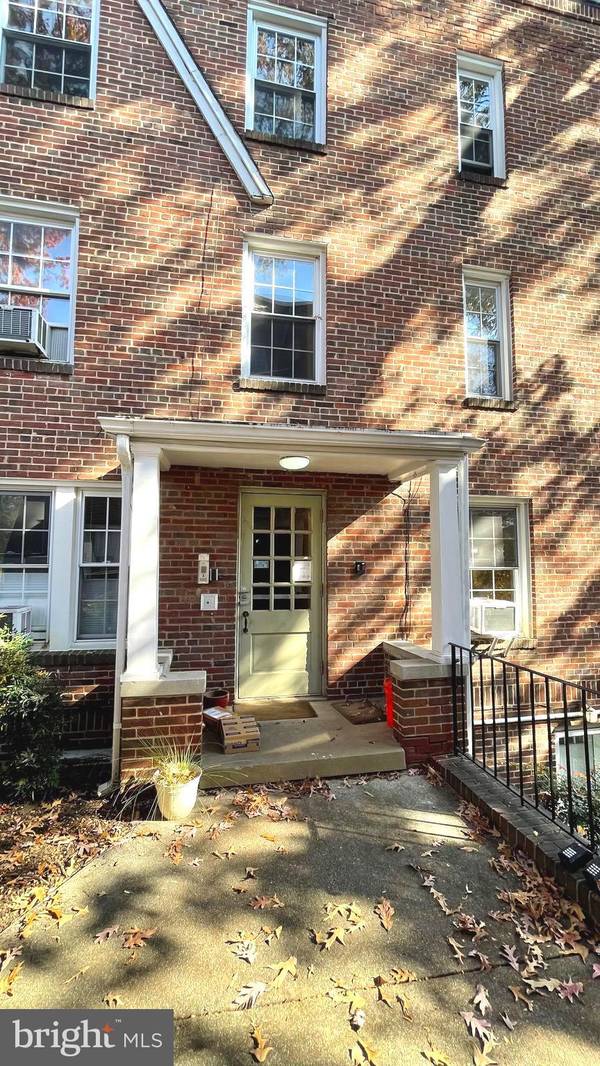 Takoma Park, MD 20912,721 ERIE AVE #721-2