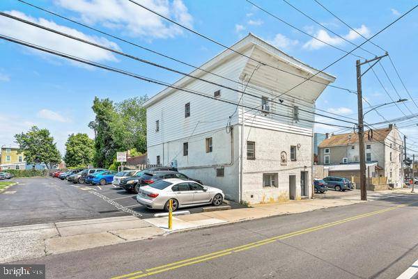 Philadelphia, PA 19128,422 FOUNTAIN ST