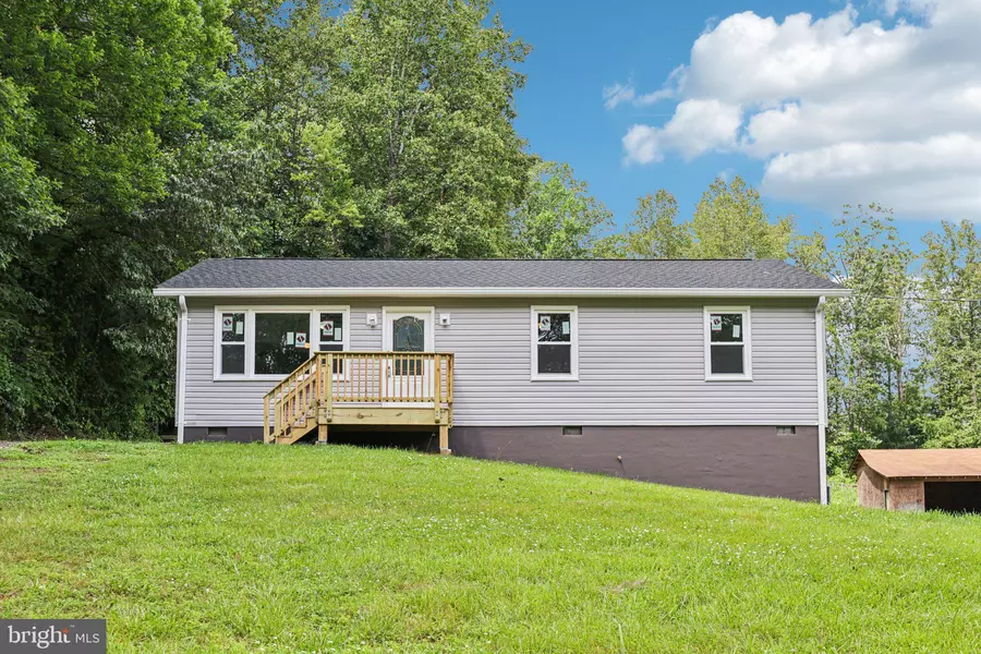 8159 SETTLE SCHOOL RD, Rixeyville, VA 22737