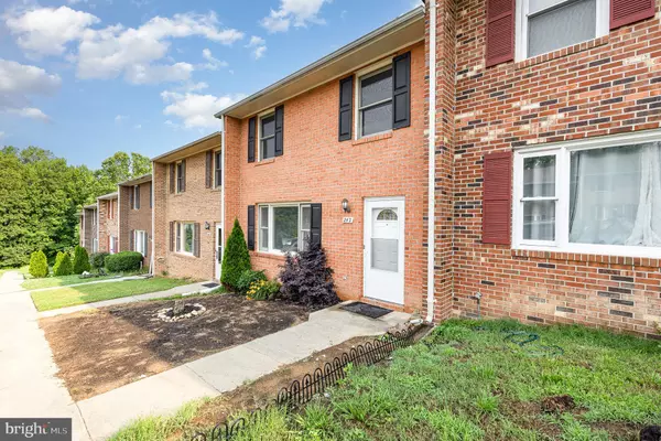 242 OVERLOOK CT, Fredericksburg, VA 22405