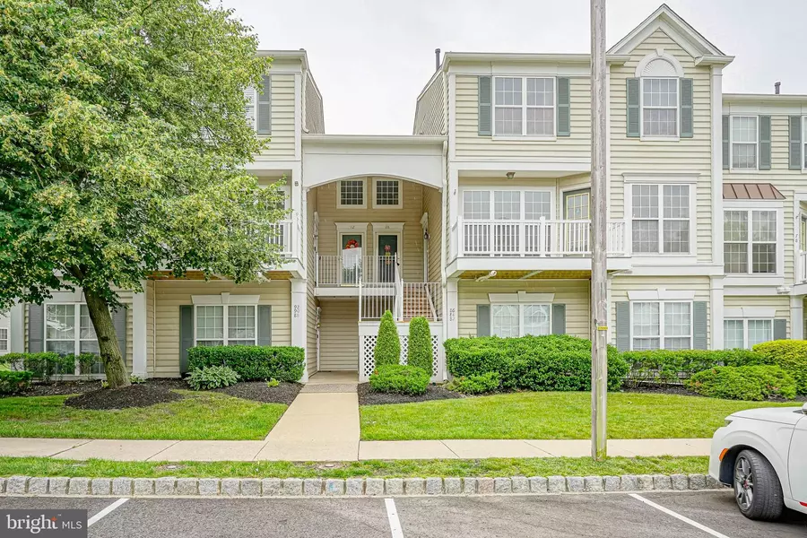 84 FOXGLOVE DR, Delran, NJ 08075