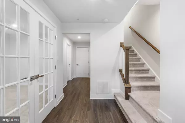 Malvern, PA 19355,612 HOLYWELL DR