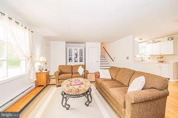 Falling Waters, WV 25419,165 CHESLEY DR