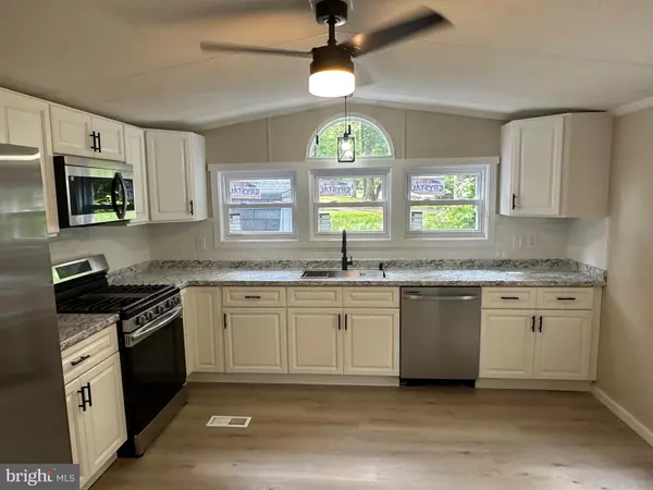 Elverson, PA 19520,98 NEW RD