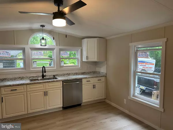 Elverson, PA 19520,98 NEW RD