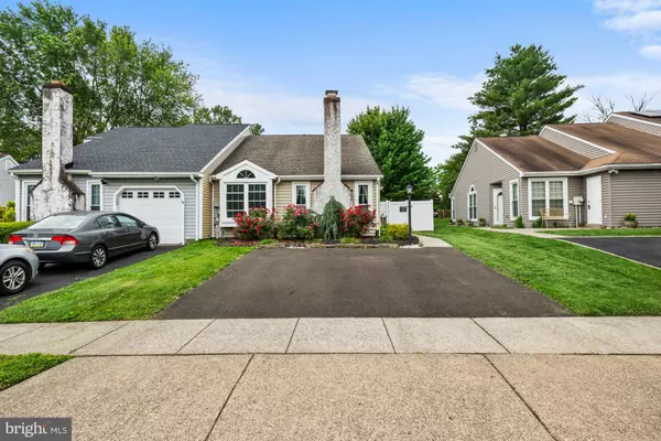 Langhorne, PA 19047,226 OAKRIDGE DR
