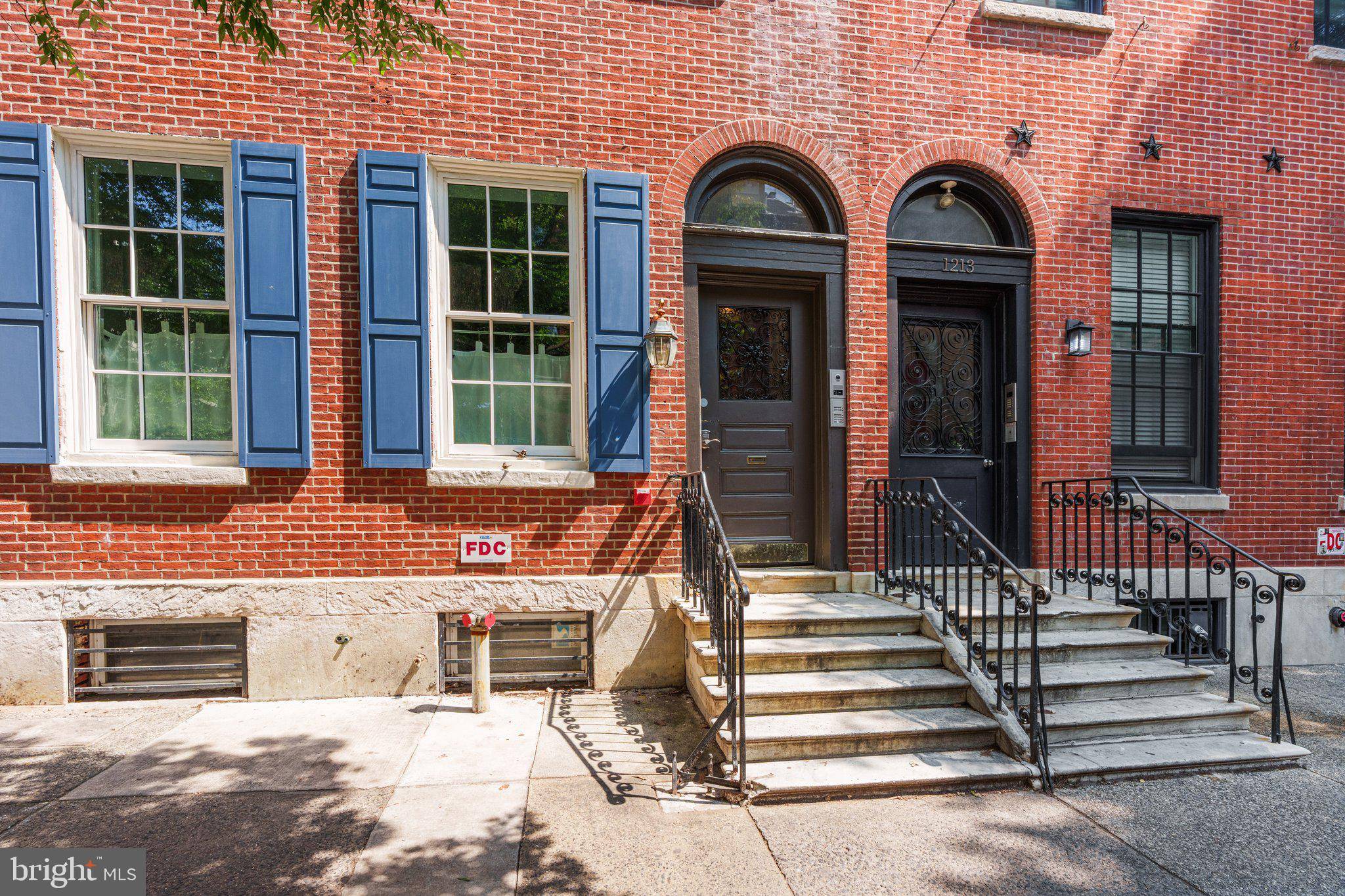 Philadelphia, PA 19107,1215 SPRUCE ST #302