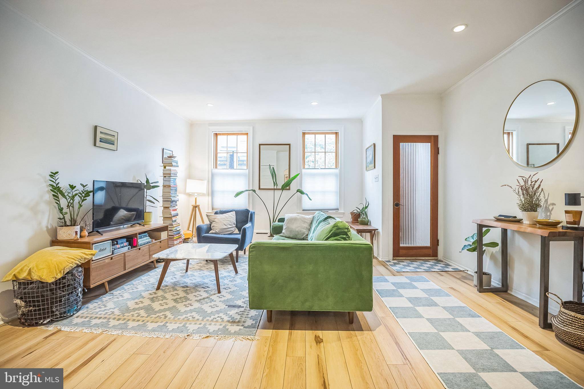 Philadelphia, PA 19148,1733 S 10TH ST