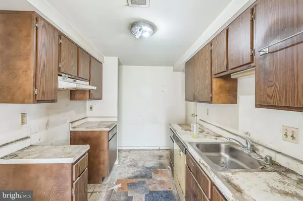 Glen Burnie, MD 21061,558 GLEN CT