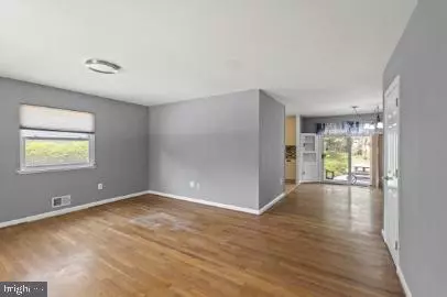 Catonsville, MD 21228,6106 CHESWORTH