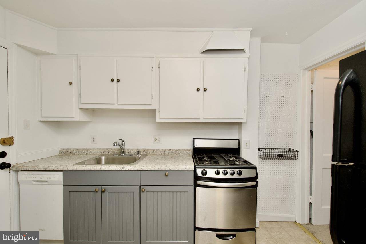 Alexandria, VA 22303,5715 FENWICK DR