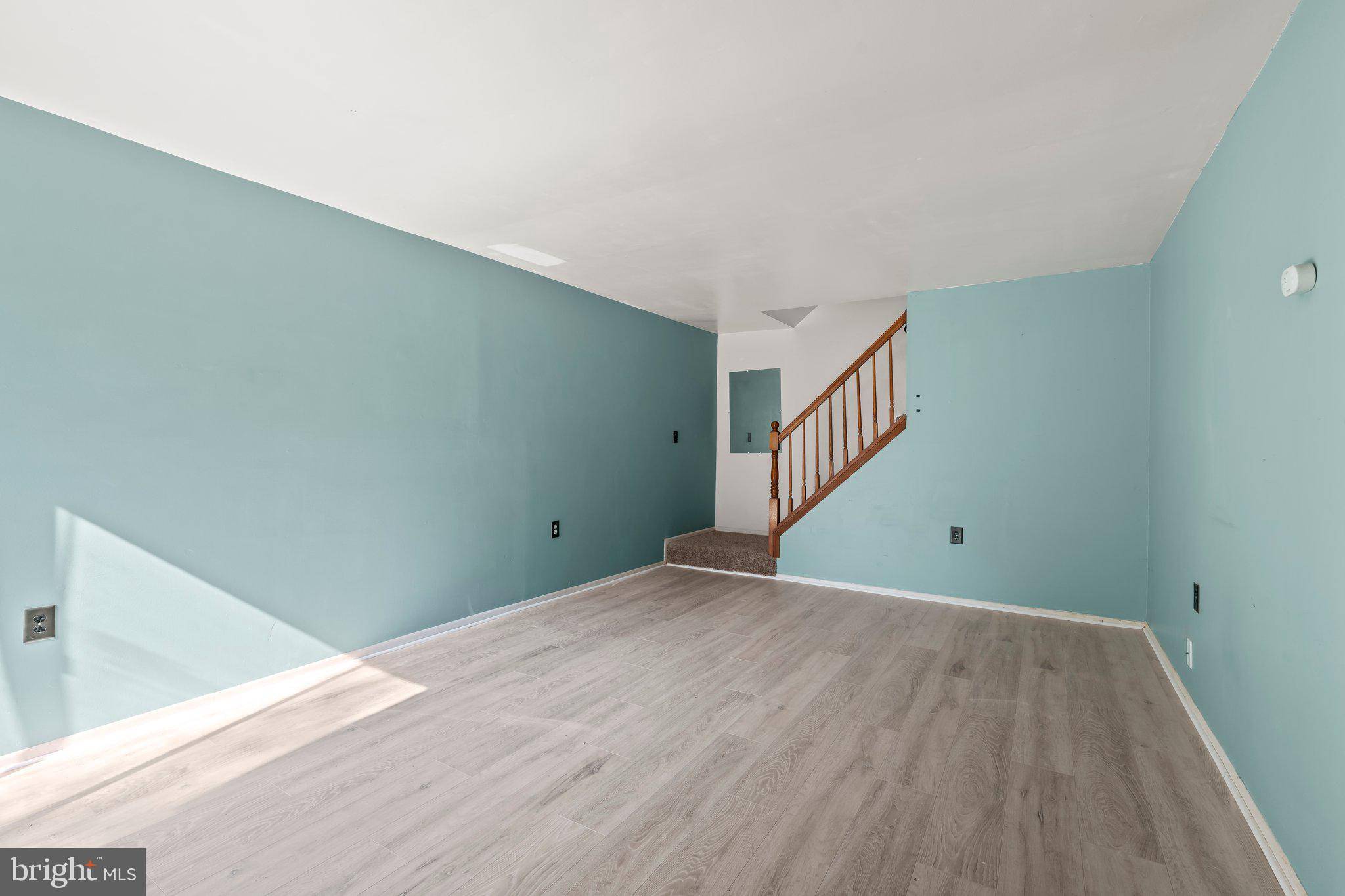 Clementon, NJ 08021,1004 TIMBER CREEK RD