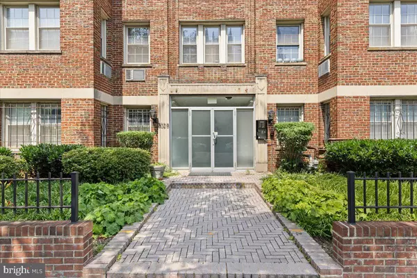 Washington, DC 20016,3028 WISCONSIN AVE NW #402