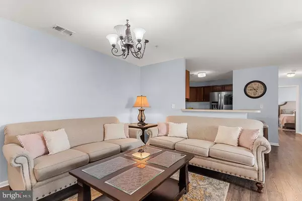 West Deptford, NJ 08086,17 HIGHBRIDGE LN