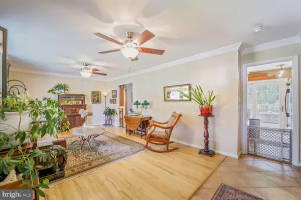 Laurel, MD 20707,16116 KENNY RD