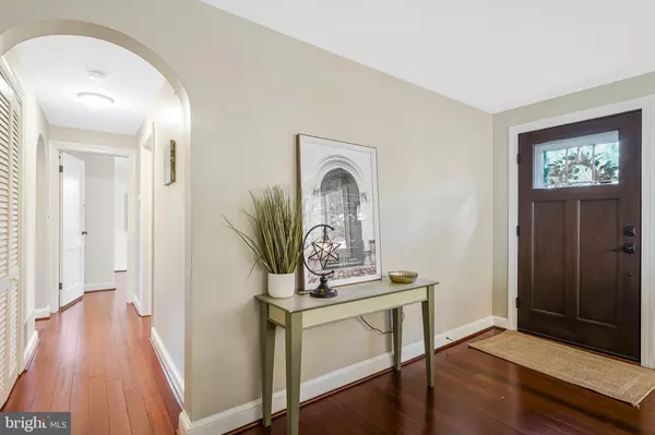 Fairfax, VA 22030,10702 ORCHARD ST