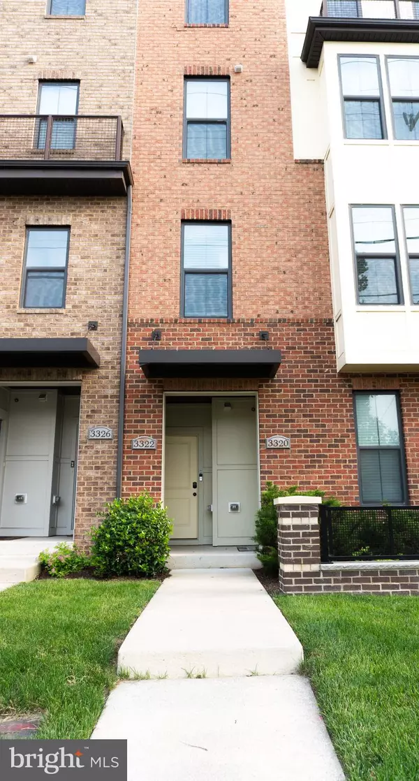 Hyattsville, MD 20782,3322 TRIBUNE CT