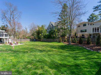 Arlington, VA 22207,4640 38TH ST N
