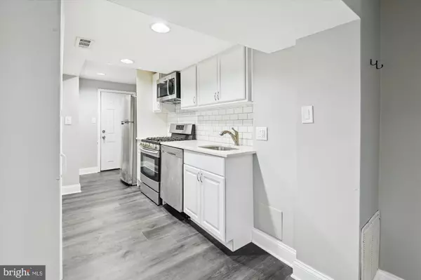 Baltimore, MD 21231,329 S DURHAM ST