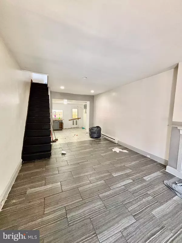 Philadelphia, PA 19133,2814 N MUTTER ST