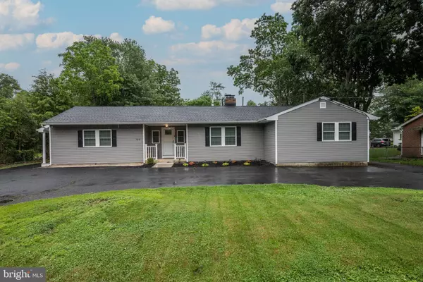 734 EAYRESTOWN RD, Lumberton, NJ 08048