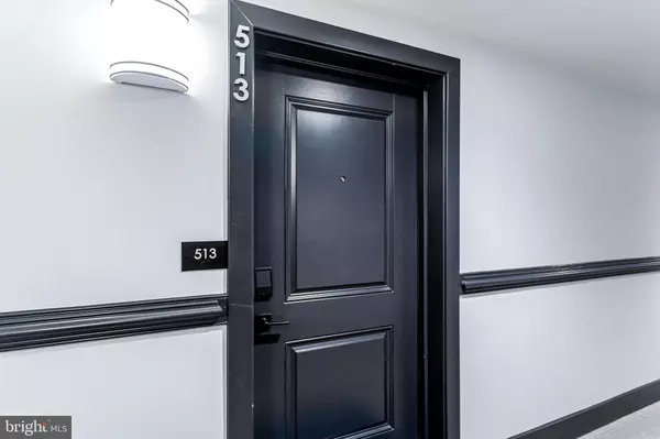 Alexandria, VA 22314,701 N HENRY ST #211