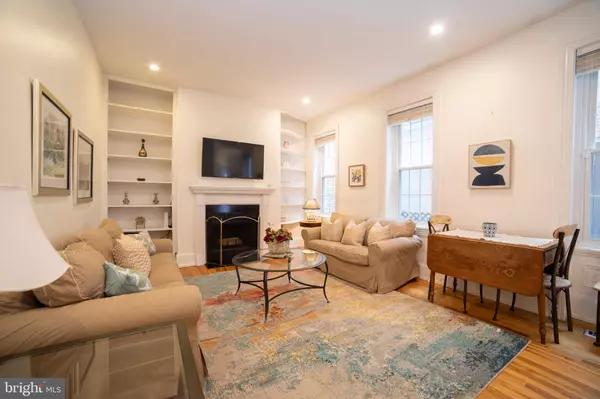 Philadelphia, PA 19103,2302 SPRUCE ST #2