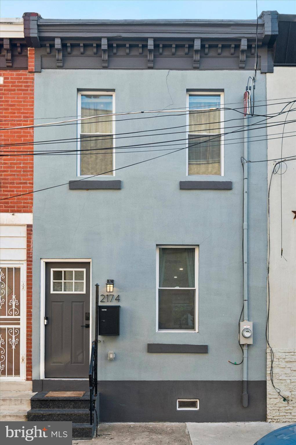 Philadelphia, PA 19125,2174 E OAKDALE ST