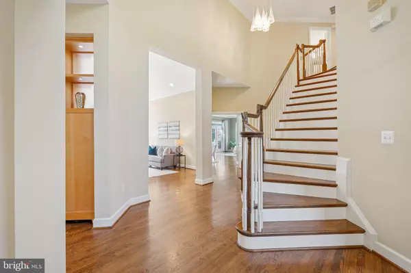 Potomac, MD 20854,10900 BELLS RIDGE DR