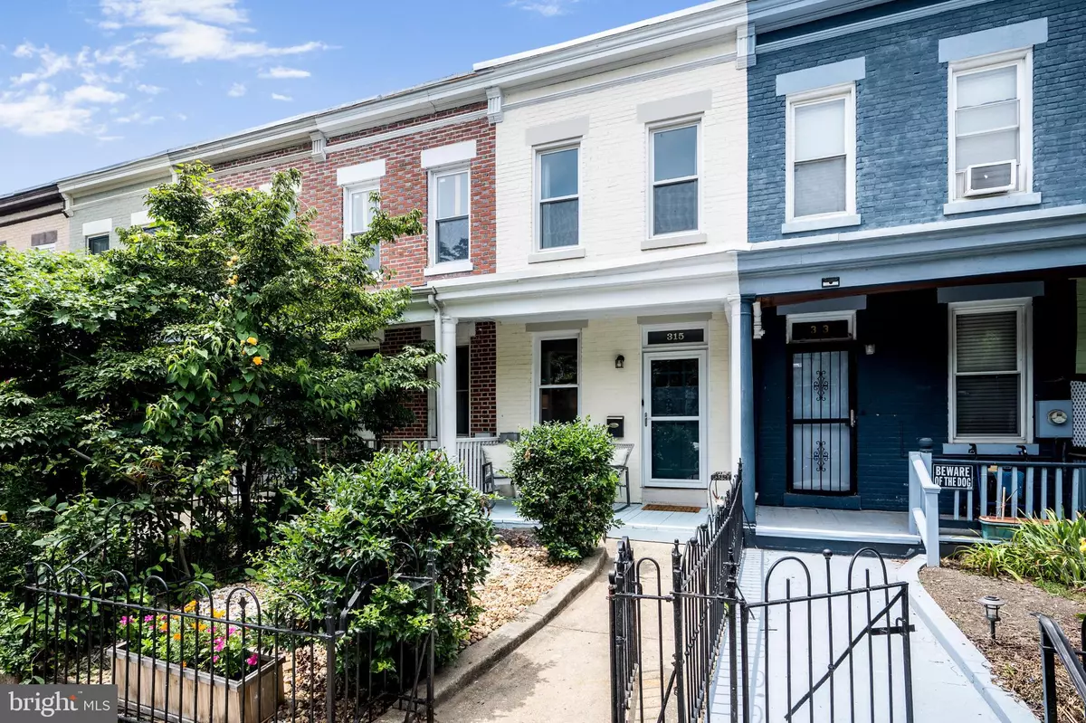 Washington, DC 20003,315 16TH ST SE