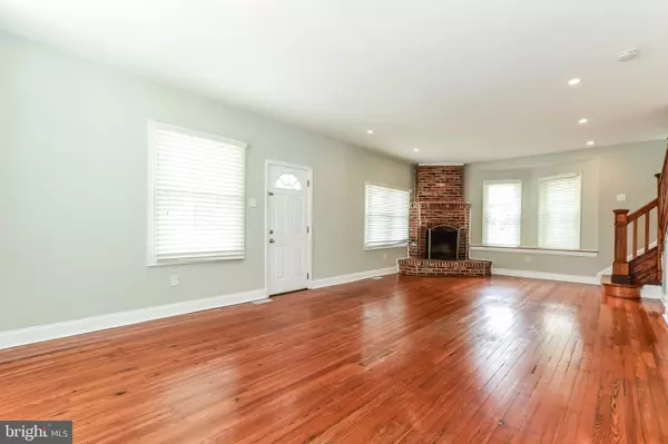Riverside, NJ 08075,711 BRIDGEBORO ST