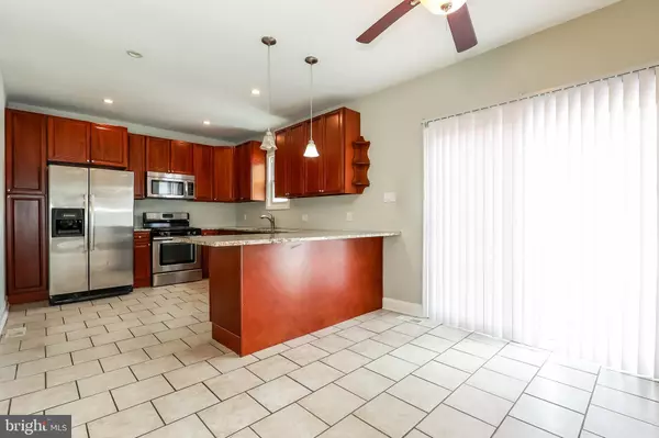 Riverside, NJ 08075,711 BRIDGEBORO ST