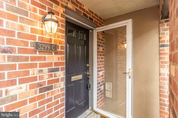 Washington, DC 20016,3299 SUTTON PL NW #C