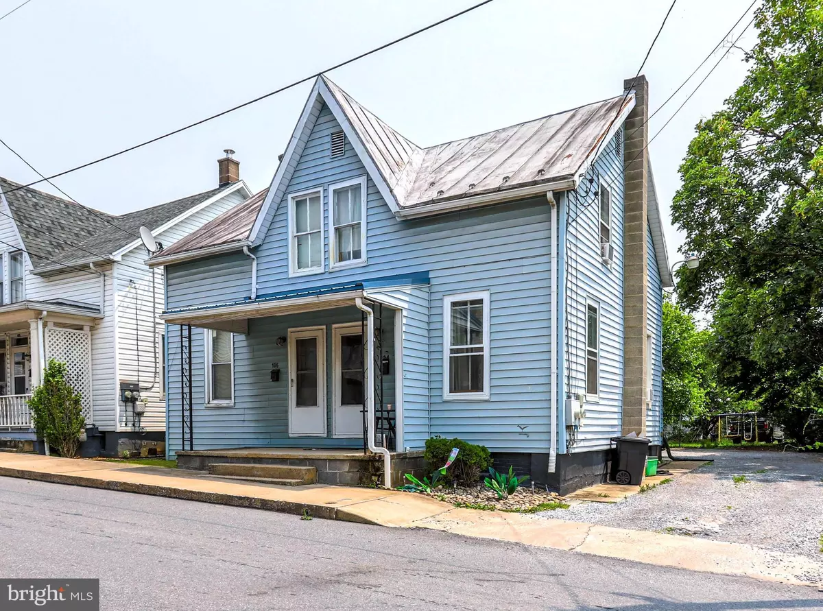 Shippensburg, PA 17257,104-106 GARFIELD ST E