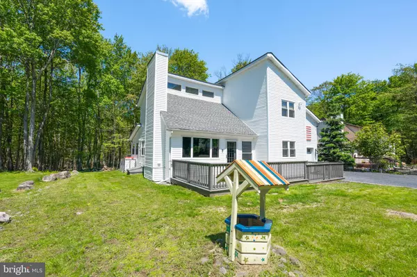 Tobyhanna, PA 18466,973 COUNTRY PLACE DR