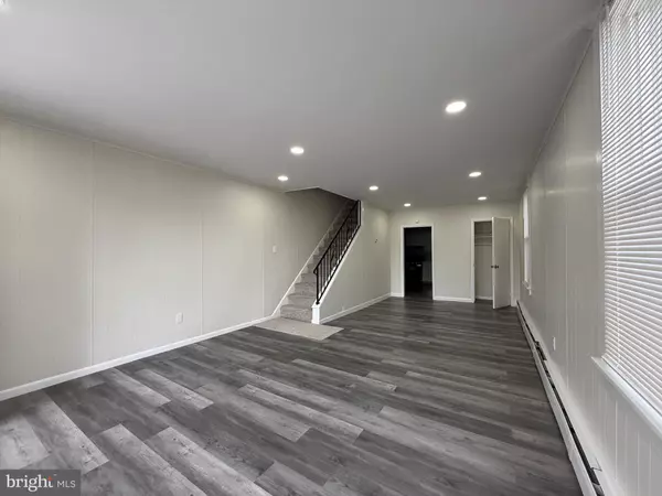 Shamokin, PA 17872,423 E DEWART ST
