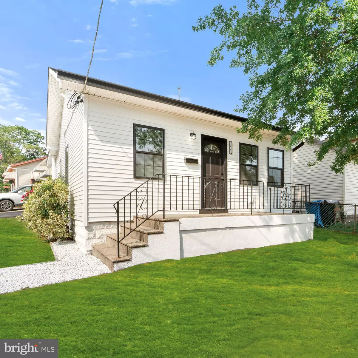Mantua, NJ 08051,12 W FIRST AVE