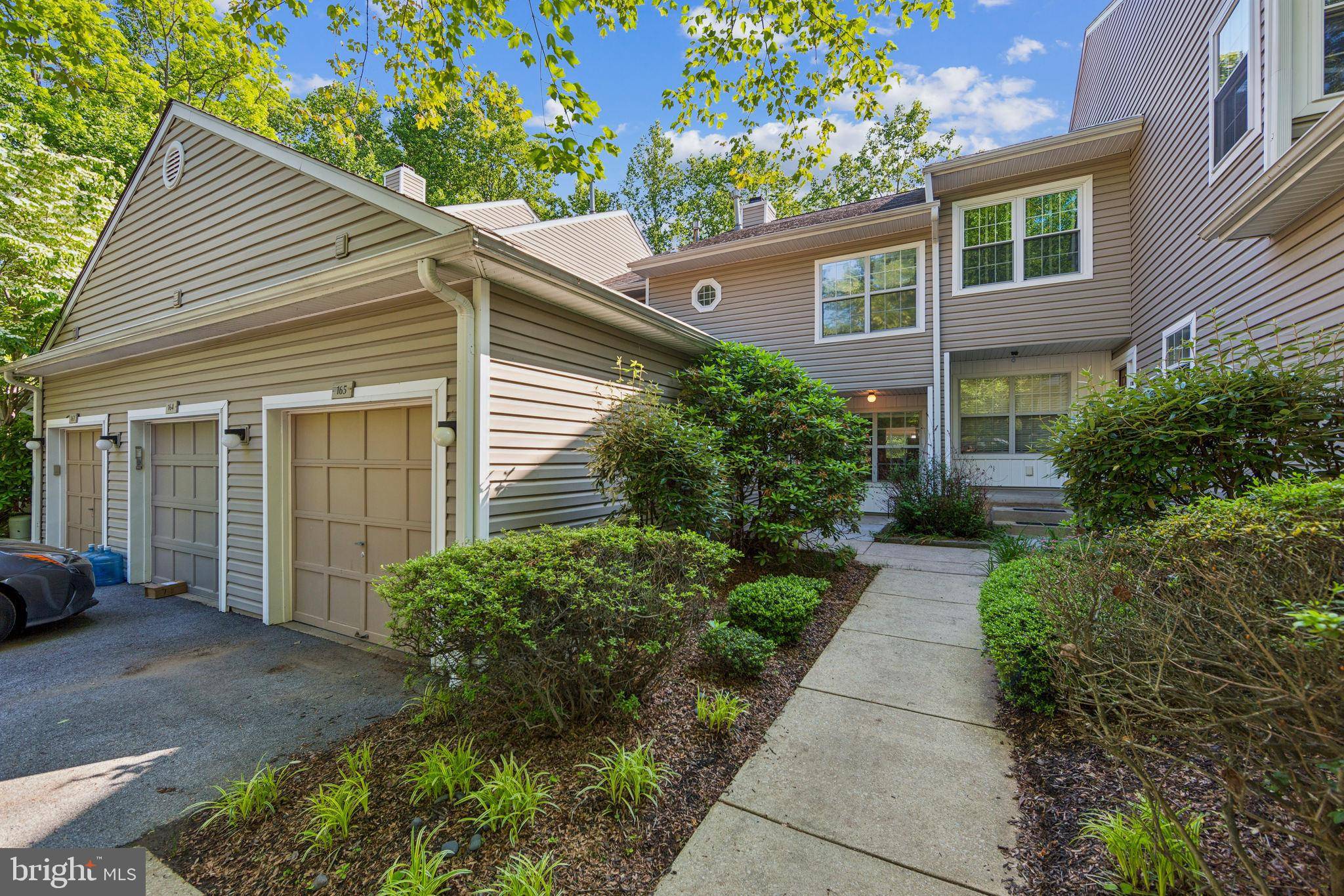 Glen Mills, PA 19342,165 KINGSWOOD CT #165