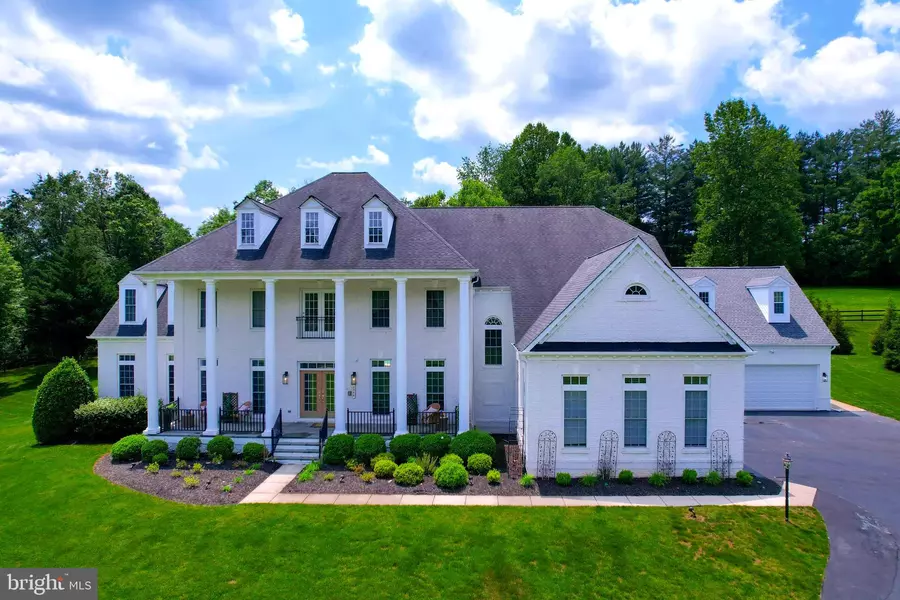 2506 COULTER LN, Oakton, VA 22124