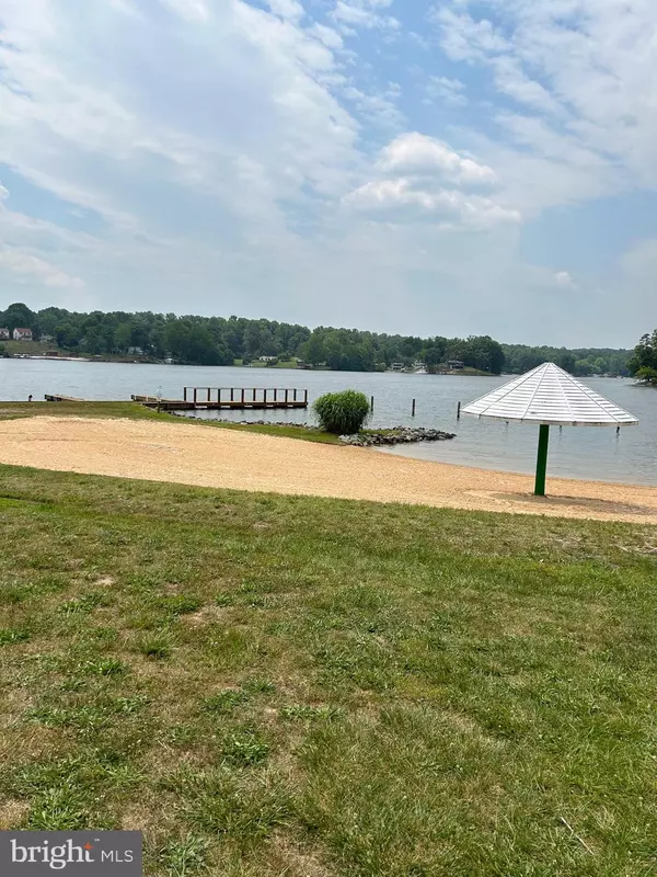 Louisa, VA 23093,1346 N LAKESHORE DR