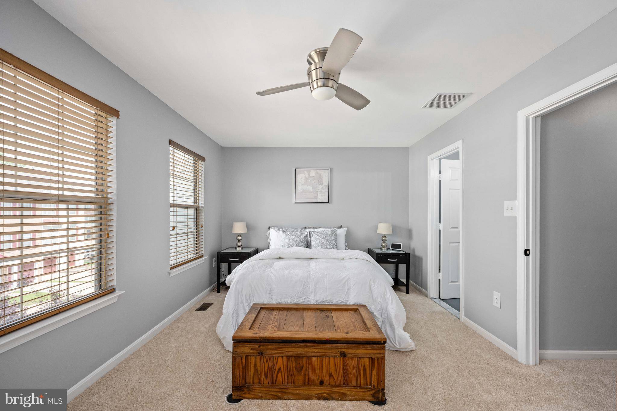 Centreville, VA 20121,6164 KENDRA WAY